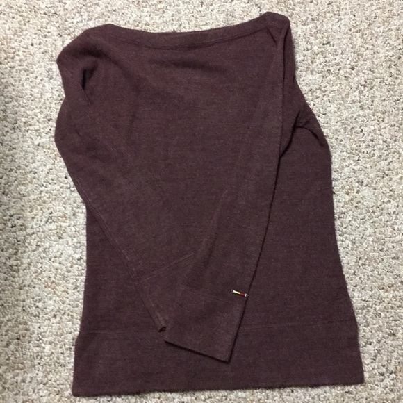 Tommy Hilfiger burgundy sweater - Picture 3 of 8
